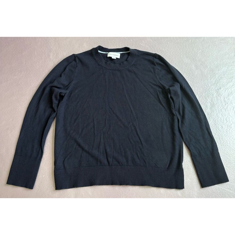 Free Assembly Men's Crew Neck Blue Sweater Size L Long Sleeve Casual‎